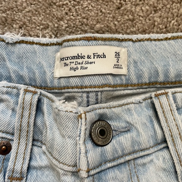 Abercrombie Jean shorts - Picture 2 of 3